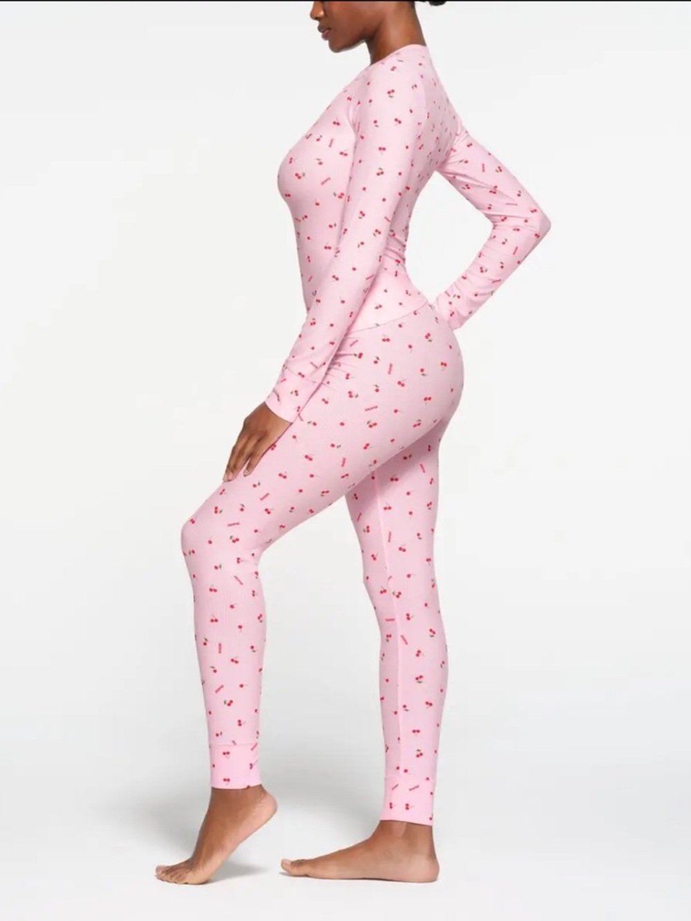 SKIMS SOFT LOUNGE LONG SLEEVE HENLEY LIMITED EDITION: CHERRY BLOSSOM PRINT XS - Picture 2 of 12